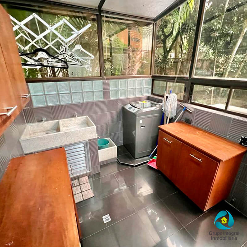 Apto en alquiler - Poblado