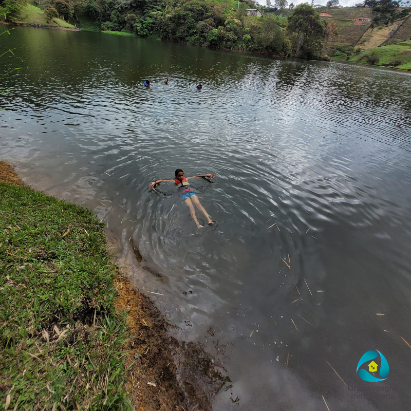 Casa Típica Campesina | Kayak y Acceso al Embalse - Peñol