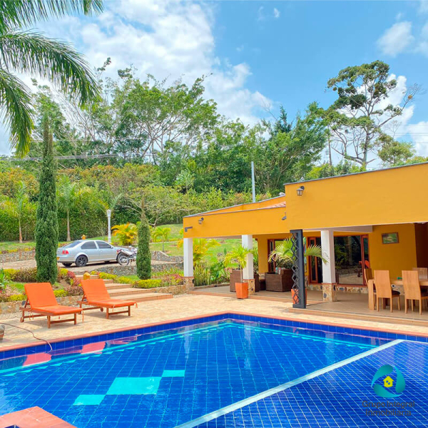 Finca "B-101" - Barbosa Antioquia
