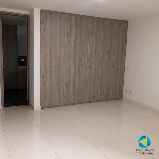 Apto en Conquistadores - Medellín.