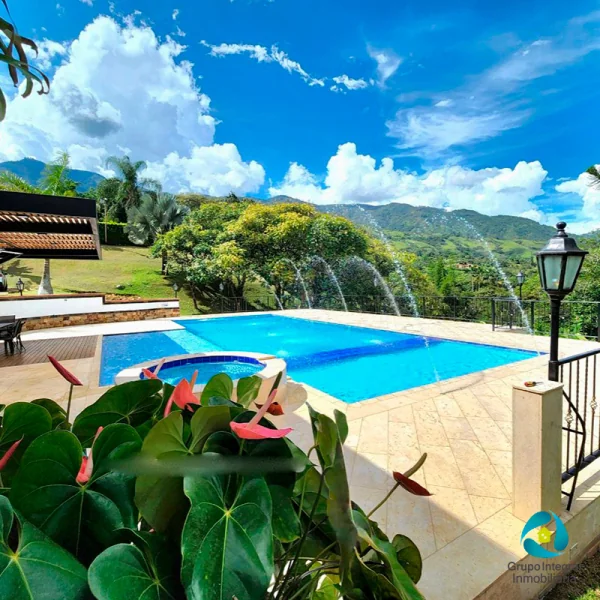 Finca "B-102" - Barbosa Antioquia