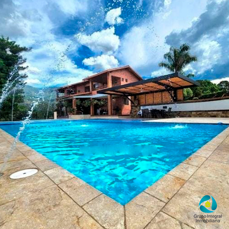 Finca "B-102" - Barbosa Antioquia